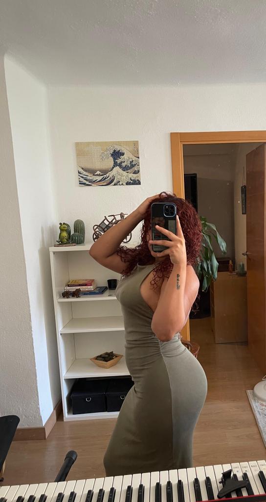 641512595: Chica busca chico en Madrid