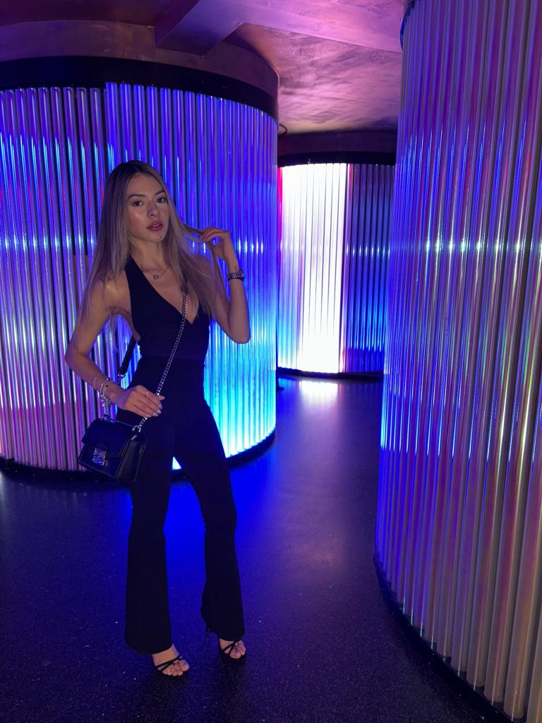 637182359: Chica busca chico en Madrid