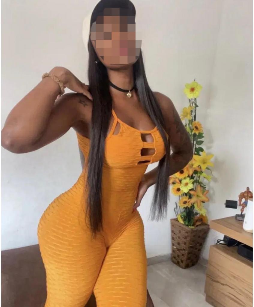 Chica busca chico en Granada: 