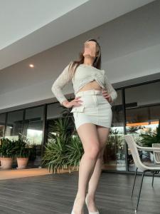 613300464: Chica busca chico en Madrid