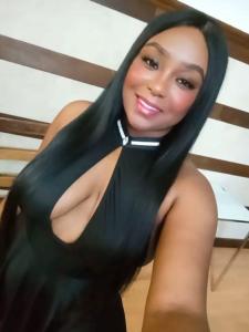 658139399: Chica busca chico en Málaga