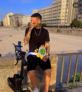 602575055: Chico busca chica en La Coruña