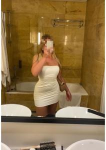 663175290: Chica busca chico en Murcia