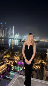 613486265: Chica busca chico en Alicante