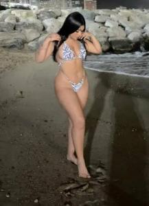 610545442: Chica busca chico en Sevilla