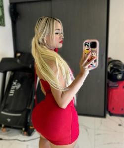 672851975: Chica busca chico en Gerona