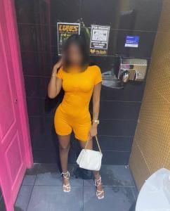 647274520: Chica busca chico en Mallorca