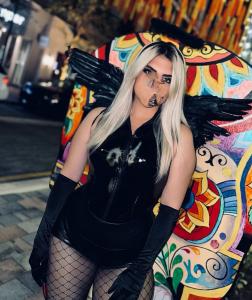 631937325: Chica busca chico en Alicante