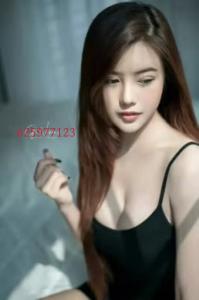 625977123: Chica busca chico en Madrid