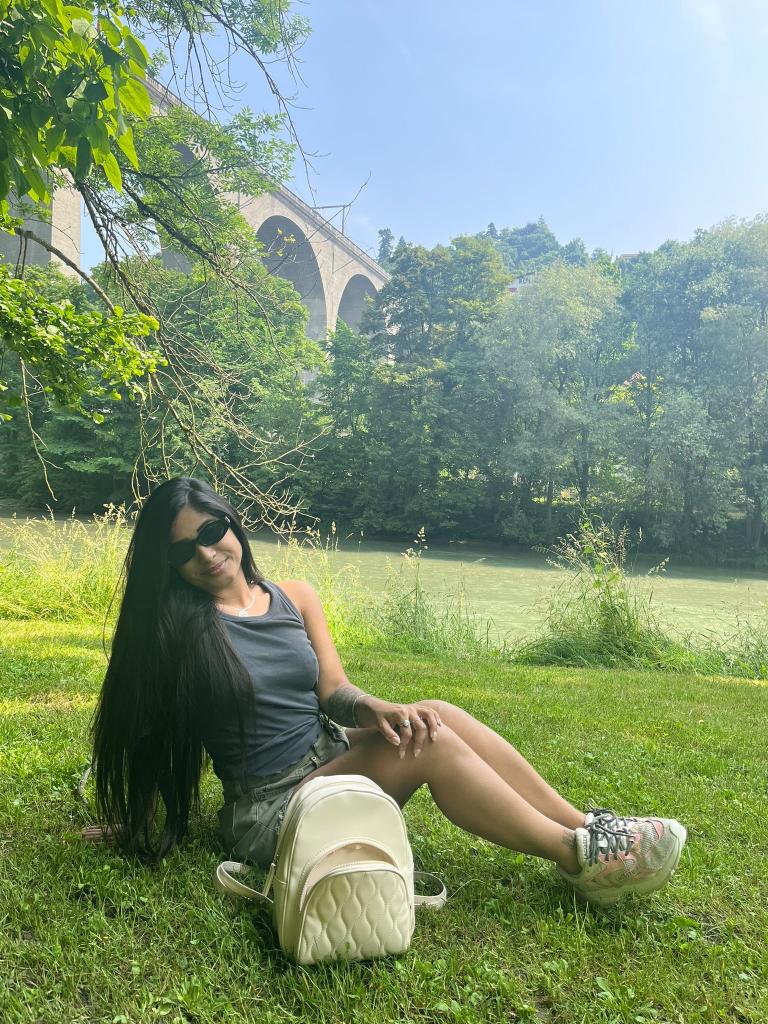 Chica busca chico en Almería: 