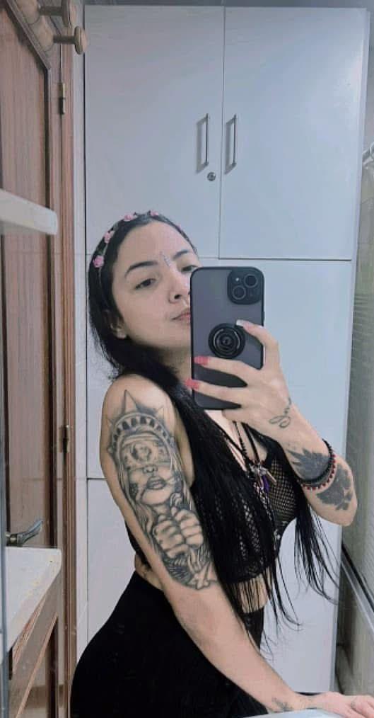 Chica busca chico en Cádiz: 