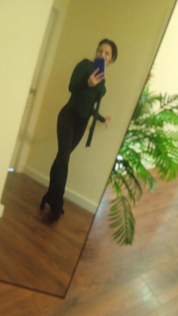 685550910: Chica busca chico en La Coruña