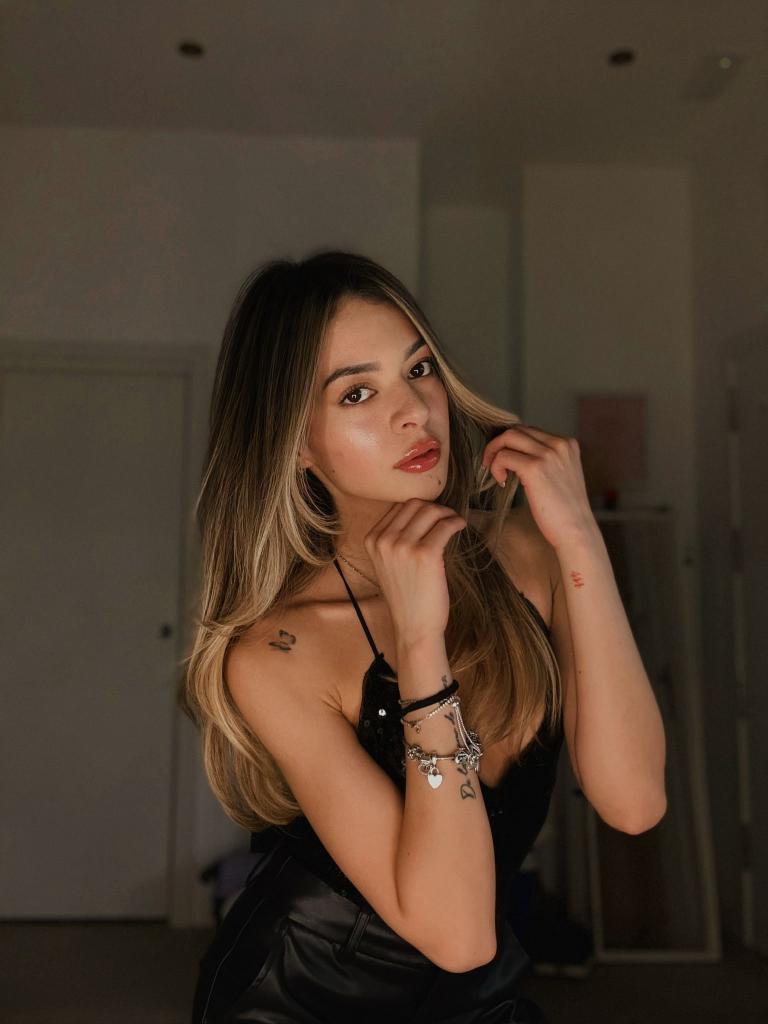 637182359: Chica busca chico en Madrid