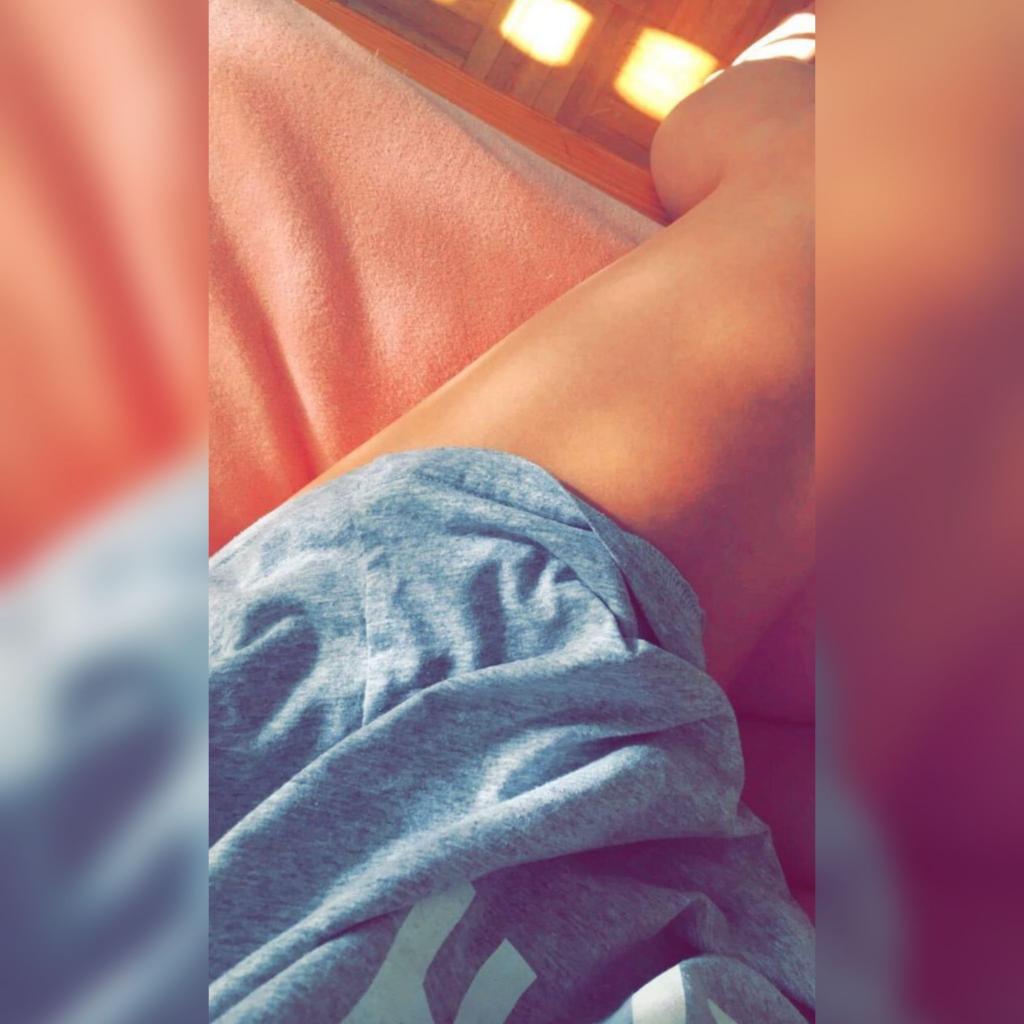 647598986: Chica busca chico en Madrid