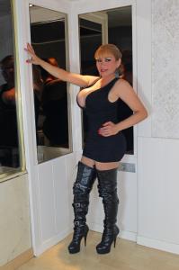 687268598: Travesti en Barcelona