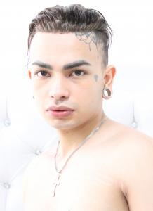 673471370: Chico busca chica en Barcelona