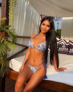 Chica busca chico en Ibiza: 