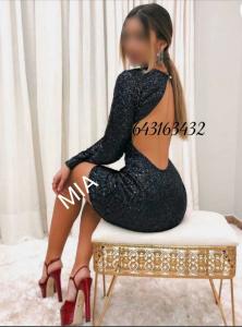 Chica busca chico en La Coruña: Chica busca chico