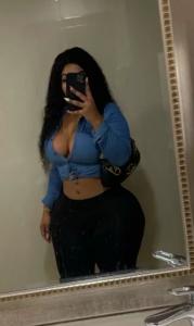 641923933: Chica busca chico en Gerona