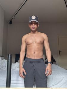 654931103: Chico busca chica en Zaragoza
