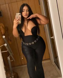 Chica busca chico en Ibiza: 