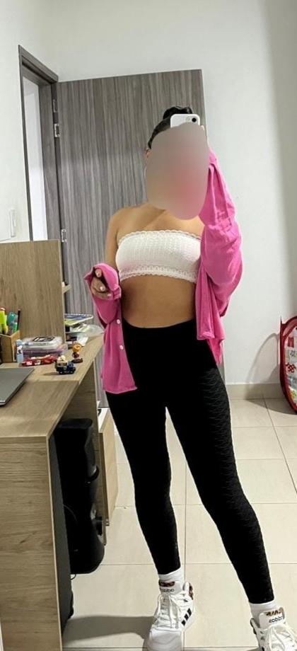 Chica busca chico en Almería: 