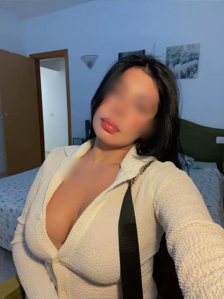 Chica busca chico en Tenerife: 