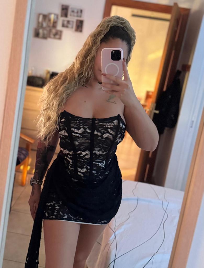 672546082: Chica busca chico en Málaga
