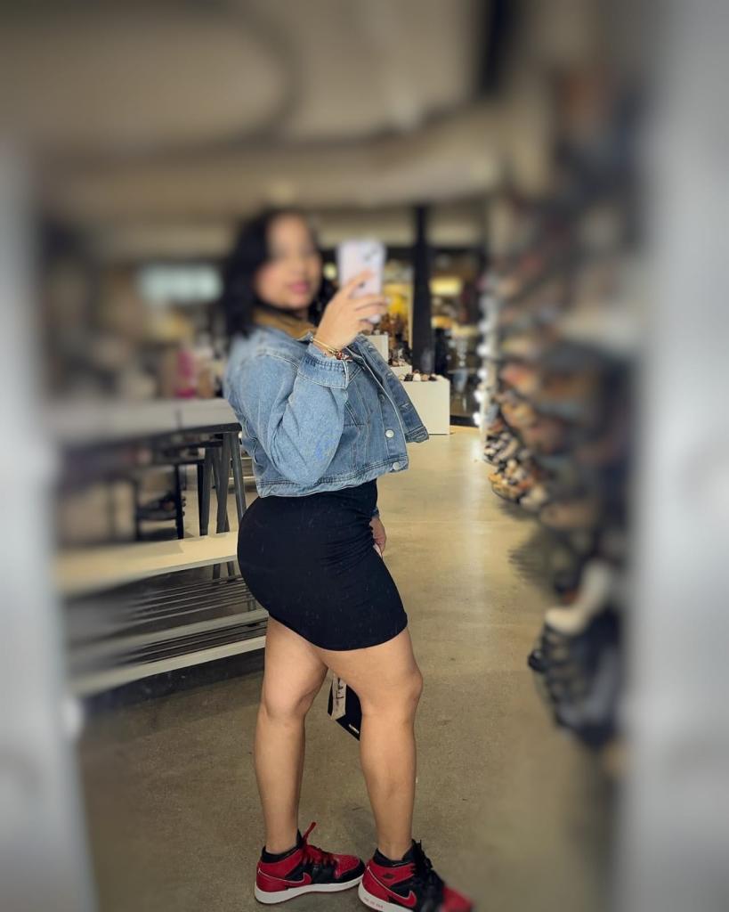 Chica busca chico en Tenerife: 