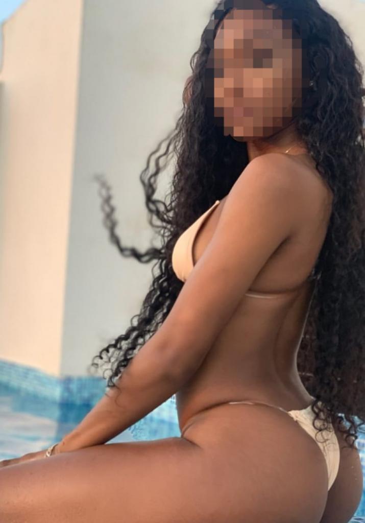 Chica busca chico en Barcelona: 