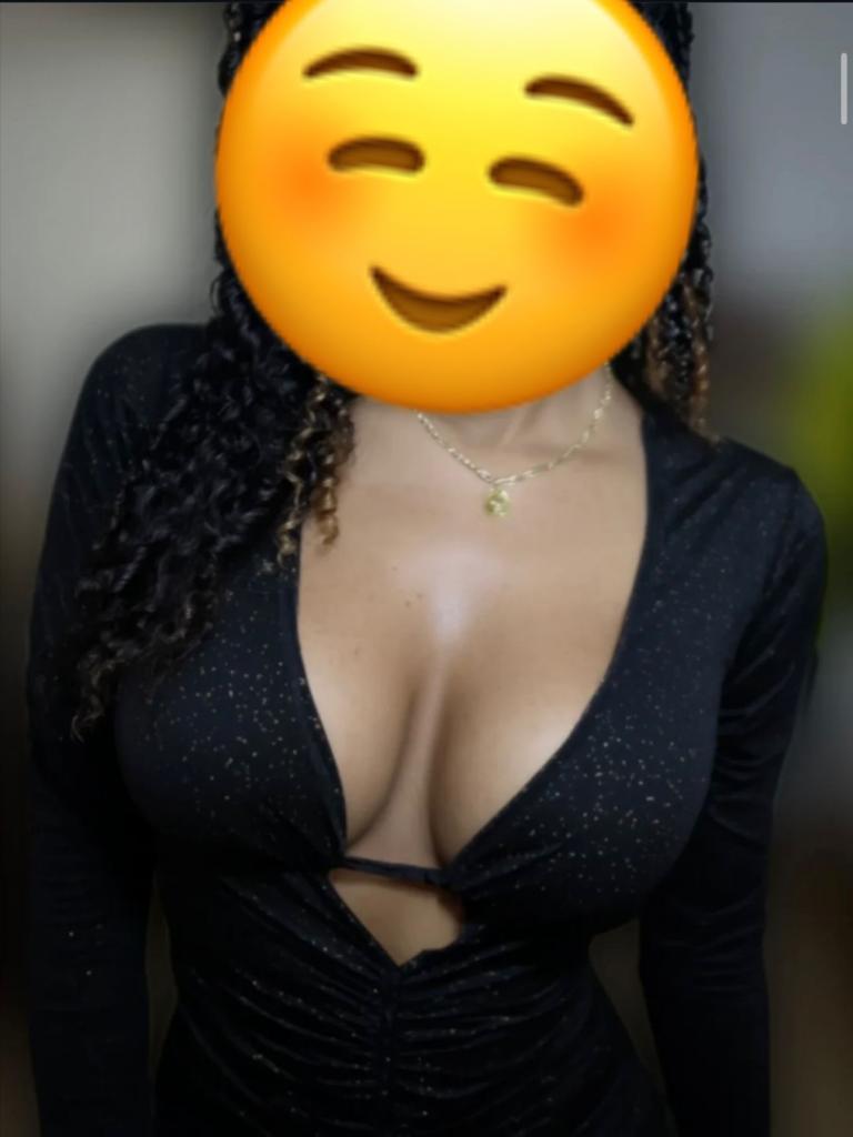 Chica busca chico en Sevilla: 