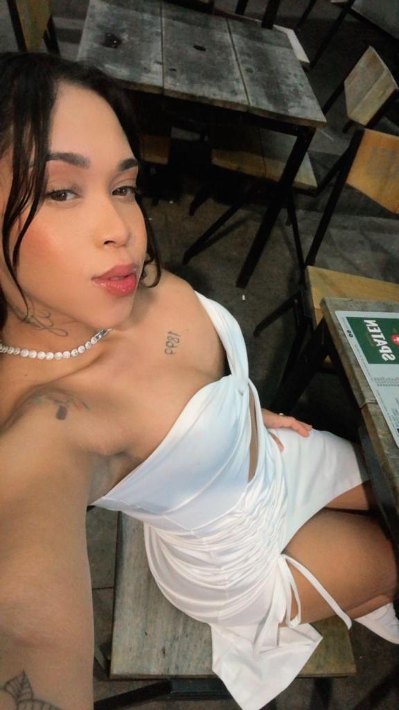 672549879: Chica busca chico en Valencia