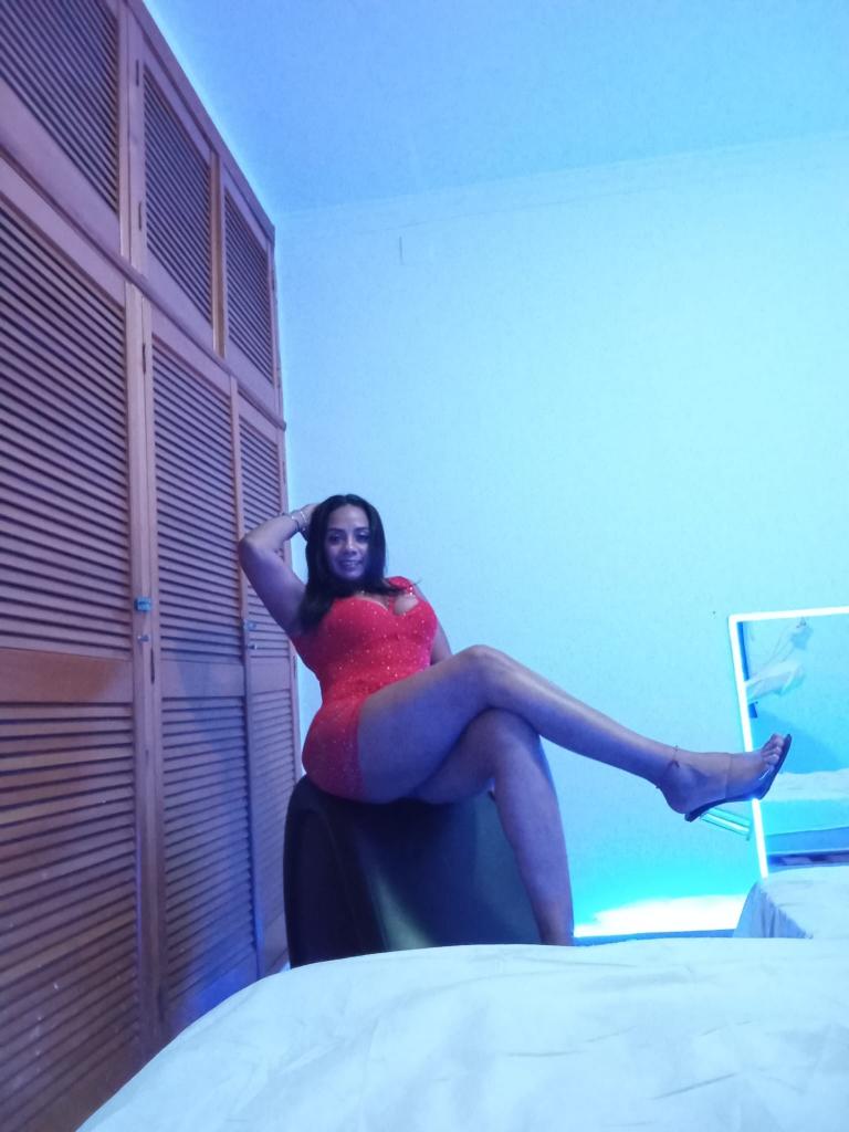 Chica busca chico en Ceuta: 