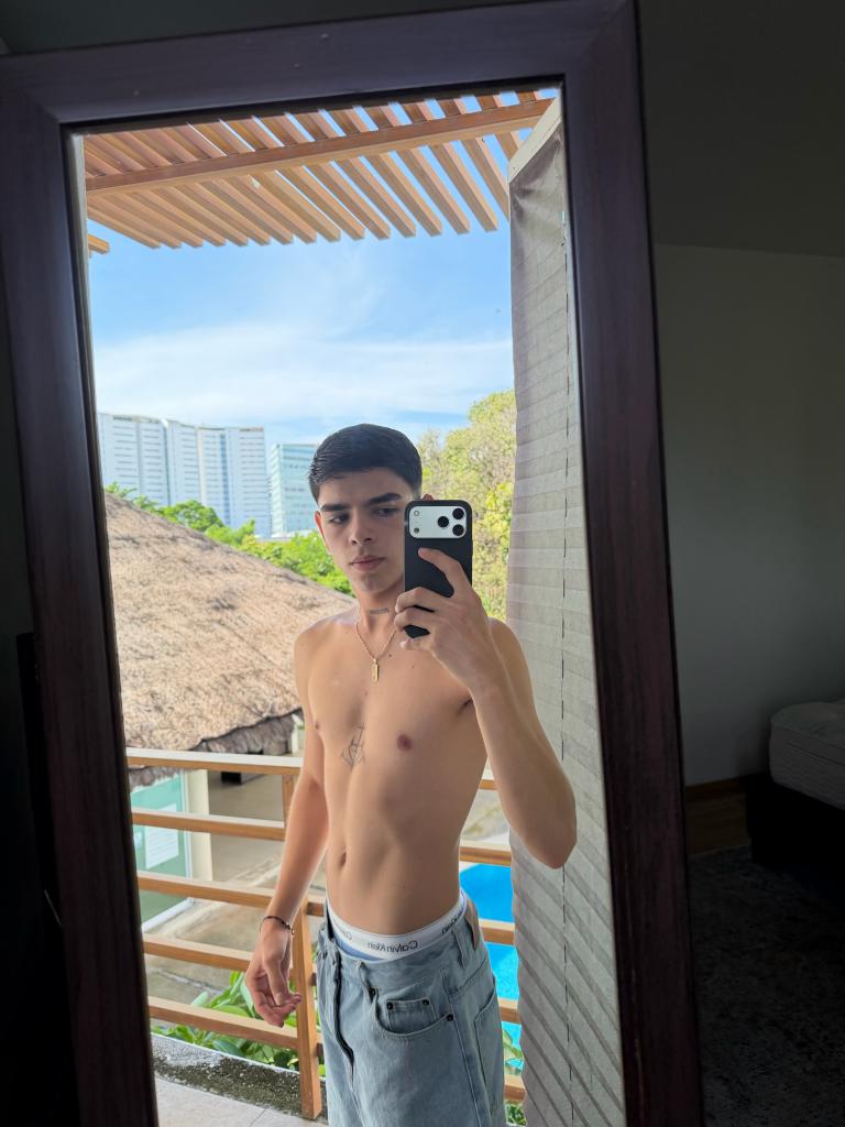 Chico busca chica en Málaga: 