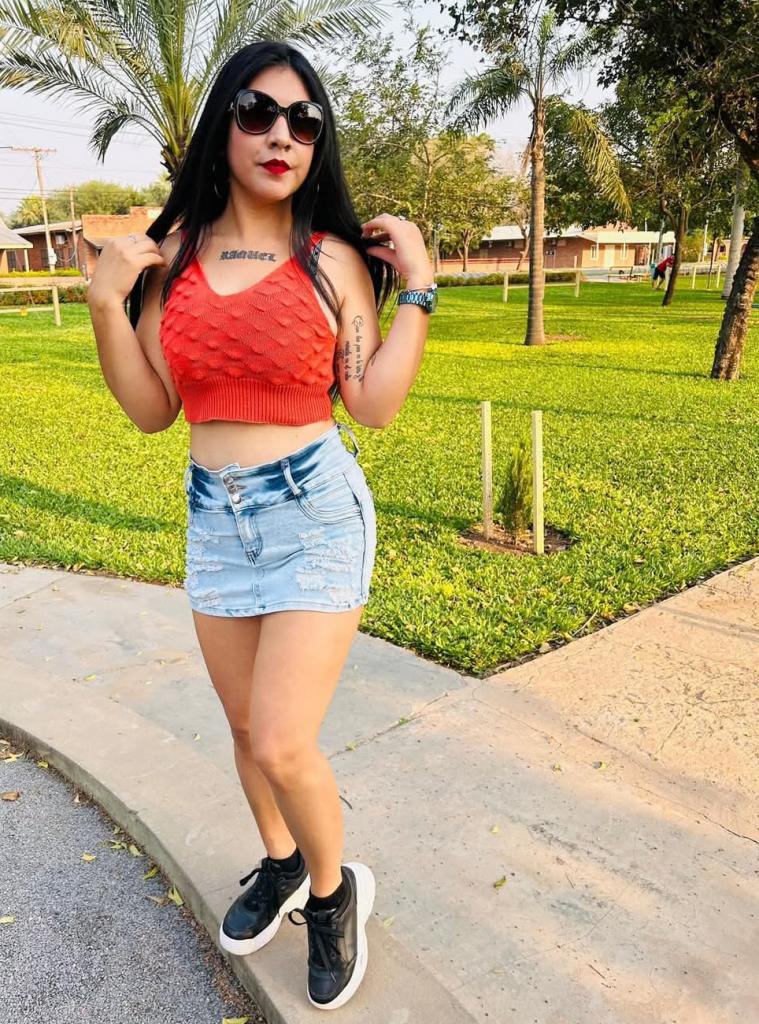 614843025: Chica busca chico en Burgos