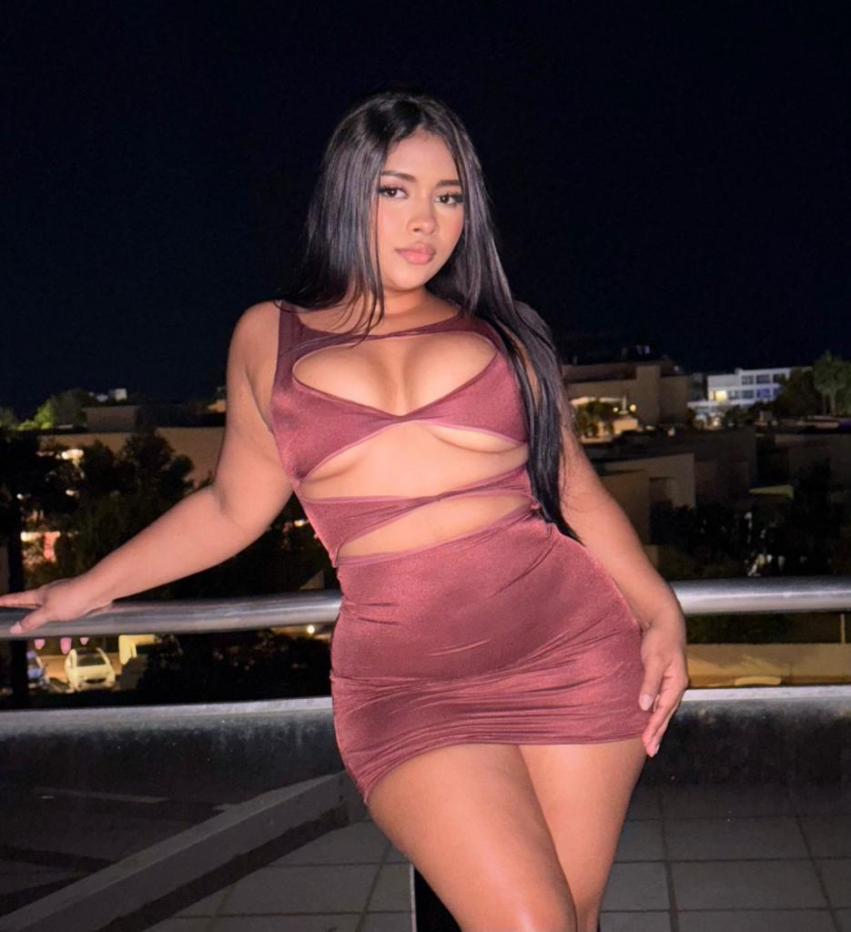 Chica busca chico en Ibiza: Chica busca chico