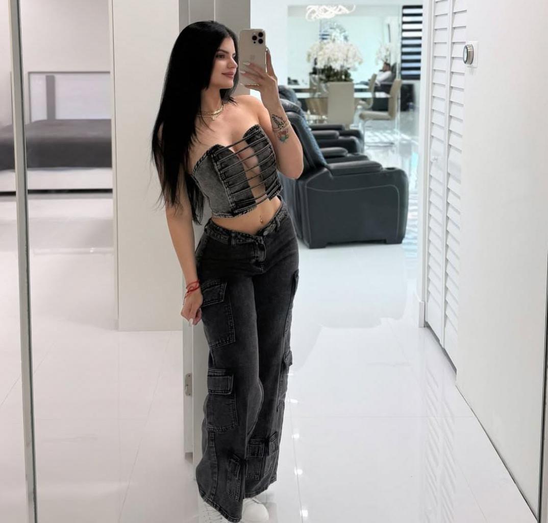 Chica busca chico en La Coruña: 