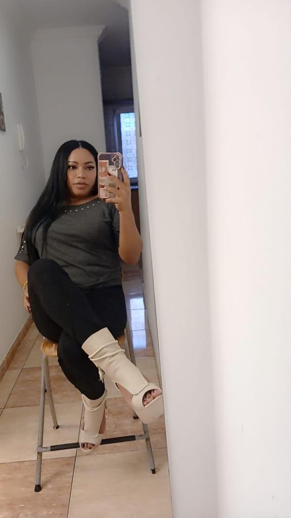 Chica busca chico en Tenerife: 