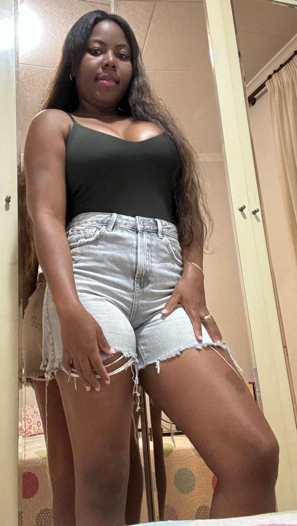 Chica busca chico en Tenerife: 