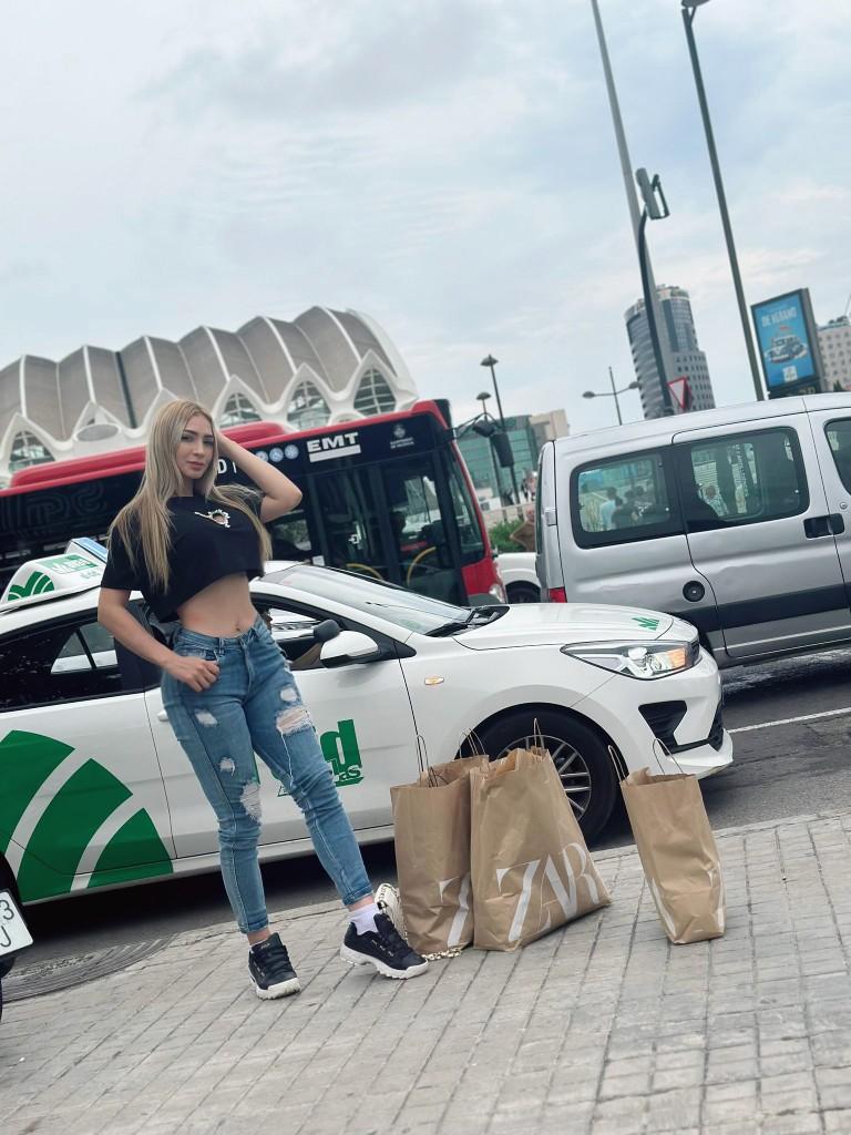 Chica busca chico en Barcelona: 