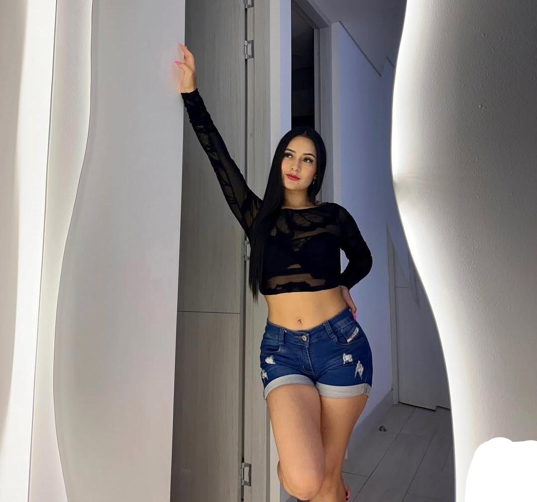 613634661: Chica busca chico en La Coruña