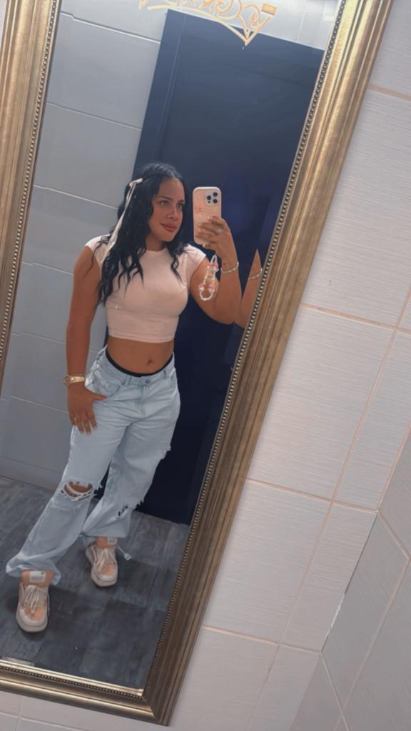 Chica busca chico en Almería: 