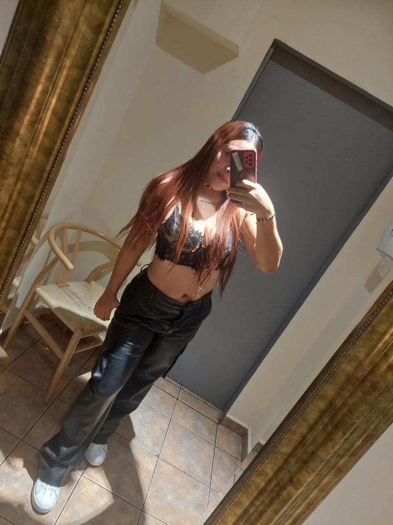 Chica busca chico en Almería: 