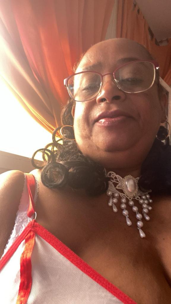 620788128: Chica busca chico en Tarragona