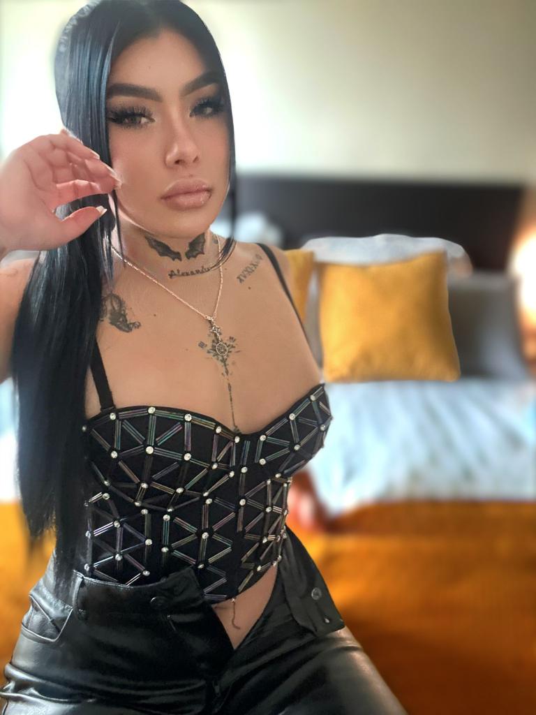 643808145: Chica busca chico en La Rioja