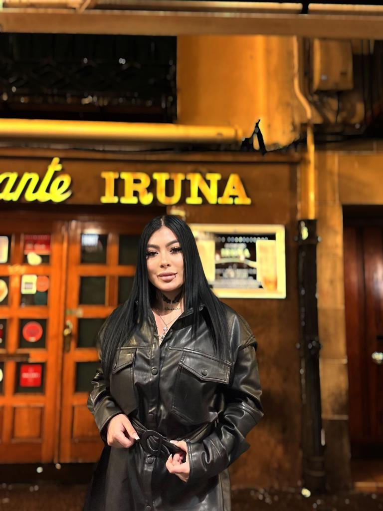 643808145: Chica busca chico en La Rioja