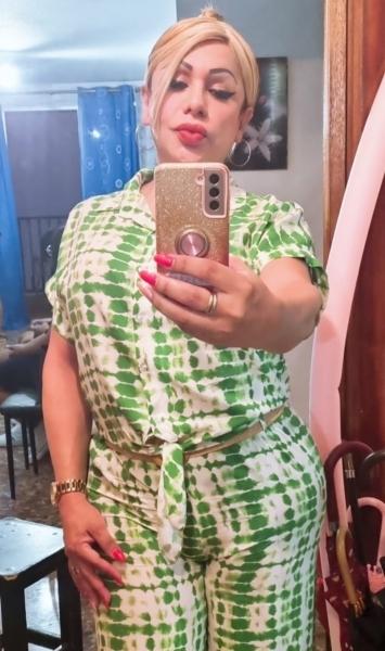 613478206: Transexual en Sevilla