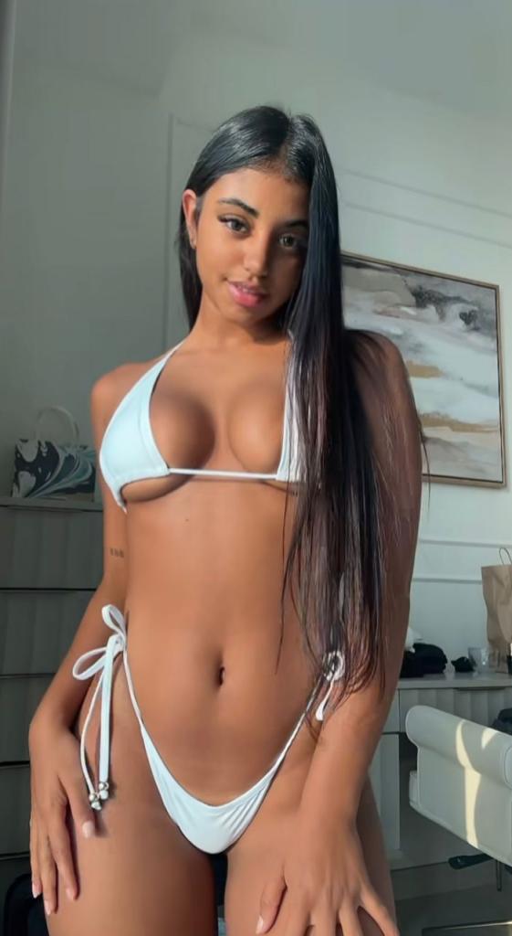 Chica busca chico en Ibiza: 