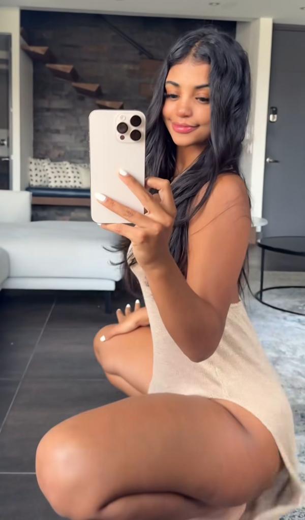 Chica busca chico en Ibiza: 