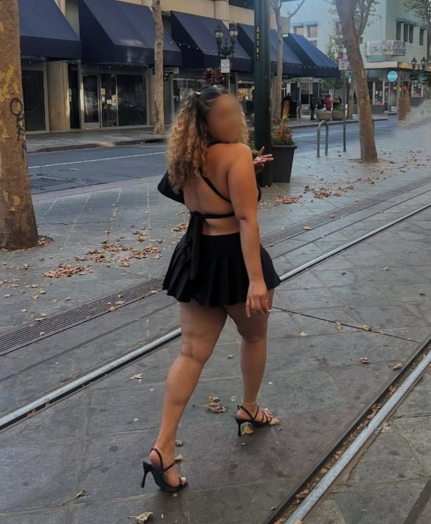 Chica busca chico en Sevilla: 